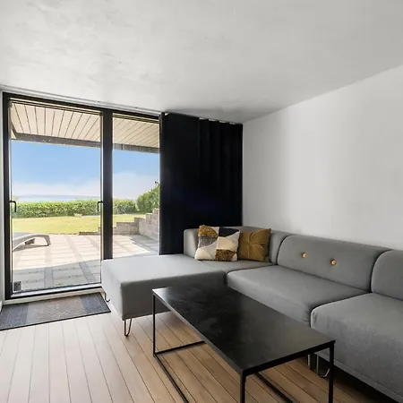 Three-bedroom In * בורקופ